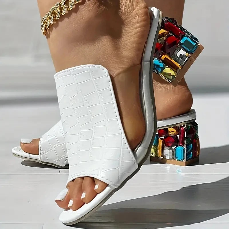 Sandália Feminina Cristal com Salto Quadrado – Elegância e Conforto para o Verão 2024