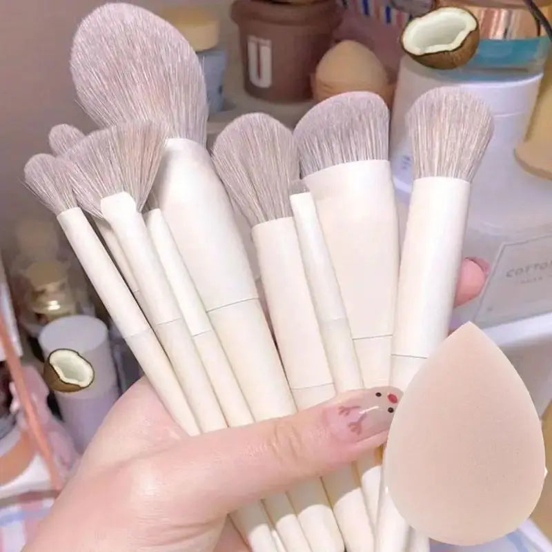 Kit de Pincéis Profissionais para Maquiagem – 13 a 16 Peças